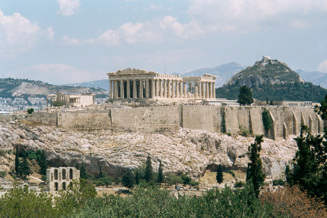 Akropolis vom Nachbarhügel (2)